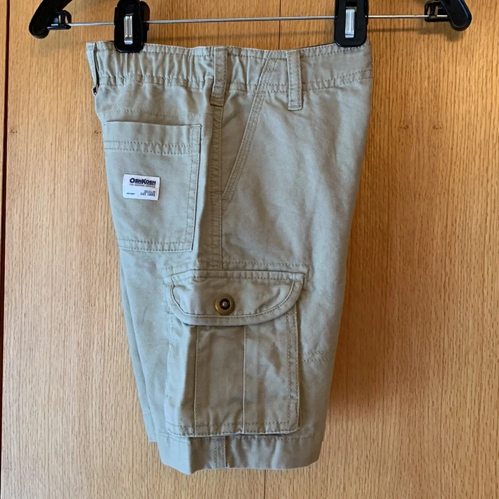 OshKosh B’Gosh khaki cotton poplin cargo shorts boy’s 6 adjustable waist VGUC